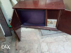 Old antique tv