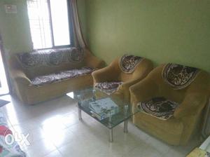 Sofa set is very good in condition