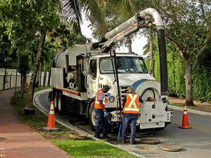 Vacuuming and Vacuum Truck Available for Sewer Cleaning in