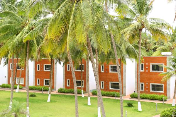 Hotels near isha yoga center Coimbatore