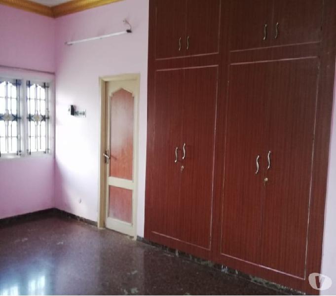 3 bed room house for rent at mattuthavani