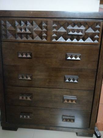 Premium finish, stunning chest of drawers made of Malaysian