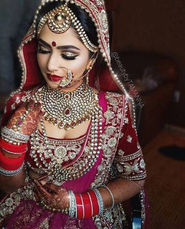 Best fashion makeup artist | and bridal Noida