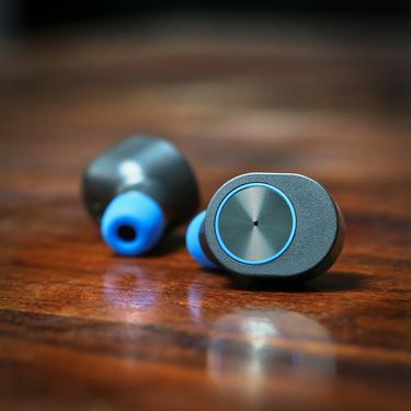 Mobile Cover Wireless Earbuds India