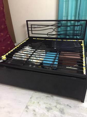 Metal Double Bed with Mattress