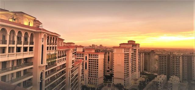DLF Skycourt Ready to Move 3 Bedroom Apartments