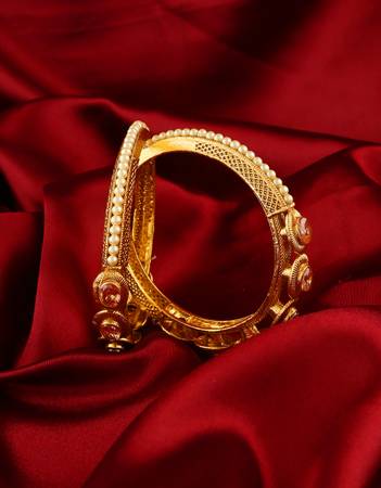 Buy a fancy Bangles Online with best price at Anuradha Art