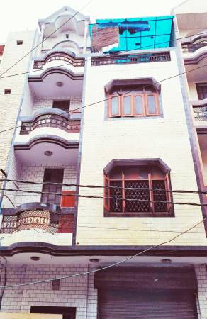 Independent 2 BHK(1st floor) available for rent