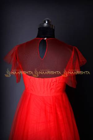Naarishta boutique is a customized outfit Fashion designer
