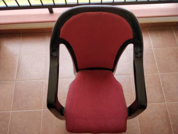 Mint condition Cushioned Chairs - 6 nos.
