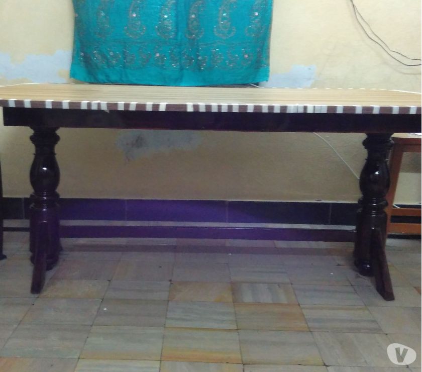 Dining Table 8 seater. Hyderabad