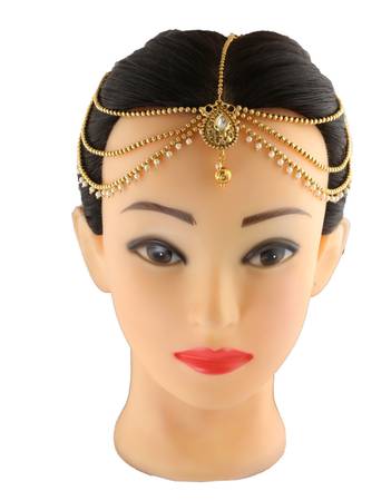 checkout excluive maang patti and hair accessory for bride