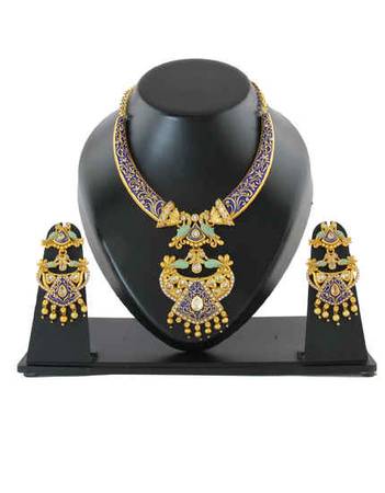 Beautiful South Indian Jewellery & Temple Jewellery Online