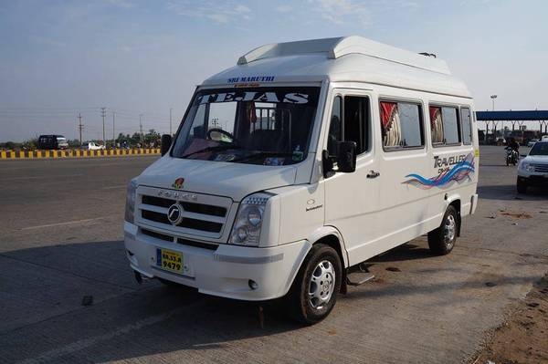tempo traveller (14seaters) hire/rent