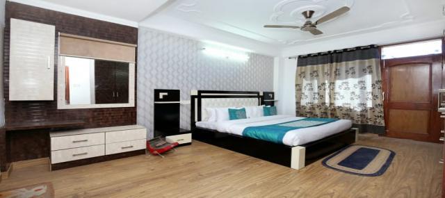 Builder Floor Rent 3Bhk South City1 Gurgaon