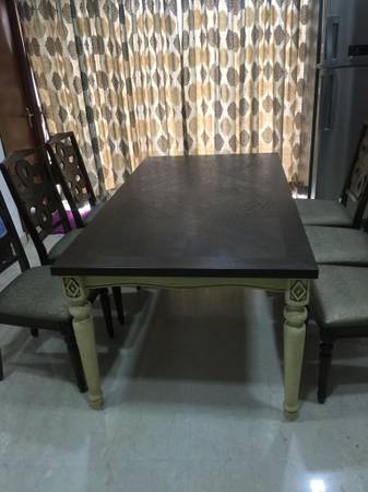 Home Center Dining table
