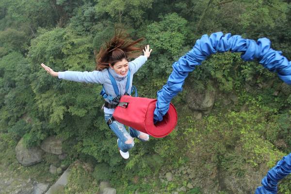 indulge into bungee jumping in Goa