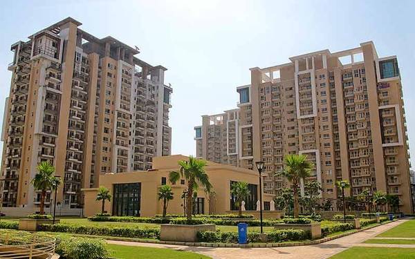 Emaar Palm Gardens - Ready to move 3BHK in 1.02 Cr. Only