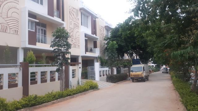 2100sft site with 4320 sft residential house for sale