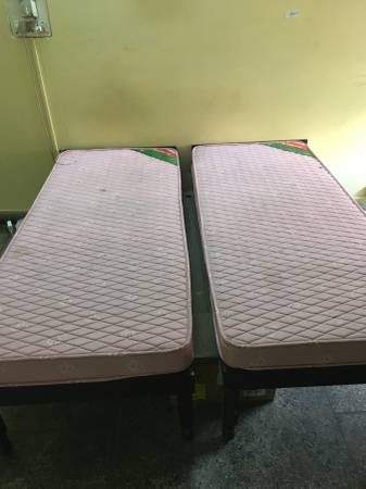 Furniture (bed with mattress)