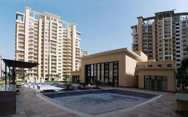 Emaar Palm Gardens Luxury Ready to move Apartments bang