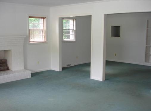 Commercial Office/Space for Sale in Apartment.