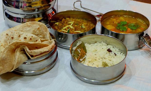 VEGETARIAN HOMEMADE LUNCH & DINNER TIFFINS IN MUMBAI CENTRAL