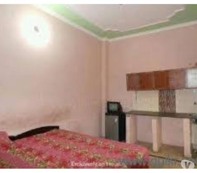 3bhk flat for sale at Kucha lal mann daryaganj @60 lakhs