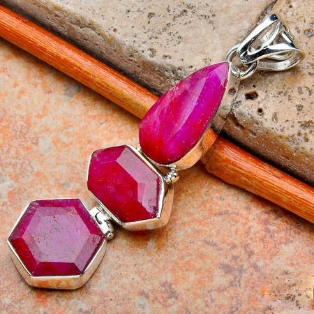 How to Wear Ruby & Which Finger to Wear Ruby Stone Ring