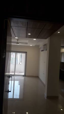 Ready to Move in Builder Floor in Vipul World Sector 48