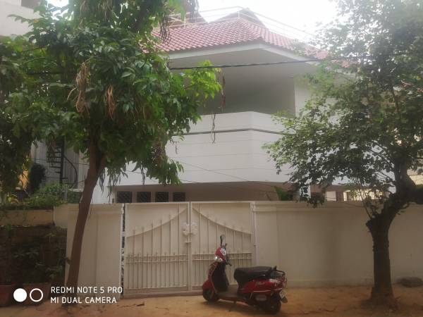 5 BHK posh Bunglow for sale