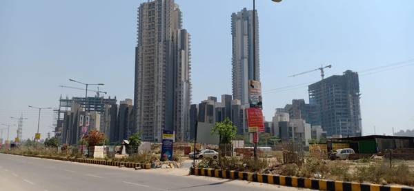 Victory Valley by IREO  sq.ft - INR 2.40 Cr.