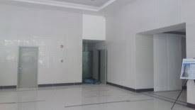  sq.ft, Un-furnished office space for rent at