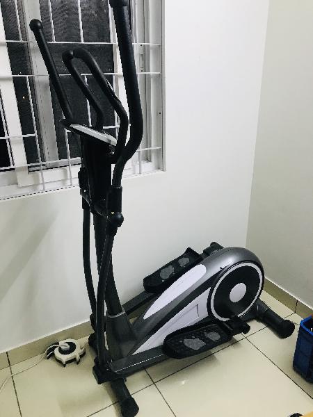 Elliptical Cross trainer at Rs30000