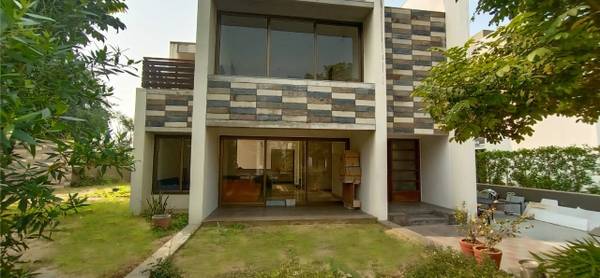 Buy 4BHK Lovely Home, Ready to Move-in, Great price, Gala