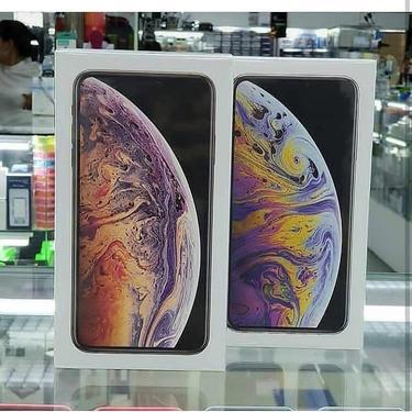 Apple iphone xs max 64gb 256gb mint condition brand new and