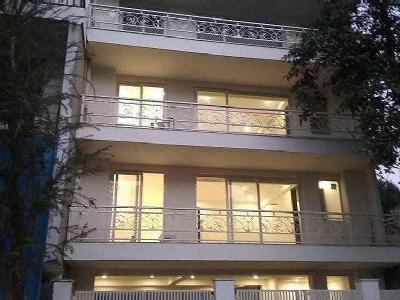 3bhk in sector4 old gurgaon 9899323880