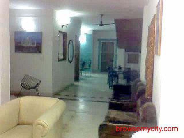 1BHK for rent at Sector 17 near Mg road Gurgaon 9899401469