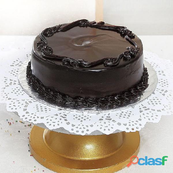 Midnight Chocolate Truffle Cake | SendGifts Ahmedabad