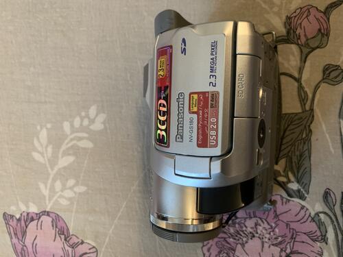 Panasonic 3CCD Camera double battery and 1GB SD card