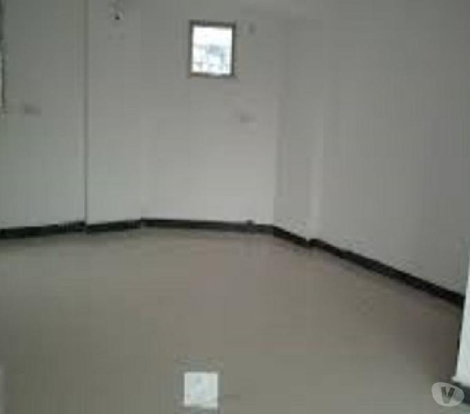 Commercial Showroom, 450 Sq.ft. available for Rent