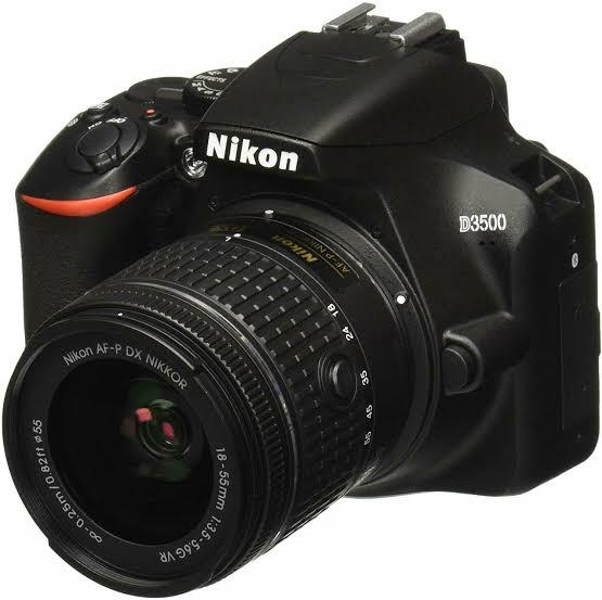 Nikon D3500 W/AF-P DX Nikkor 18-55mm f/3.5-5.6G VR with 16GB