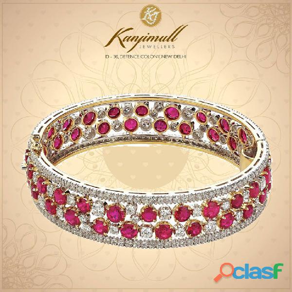 If you are looking for the top jeweller in Delhi