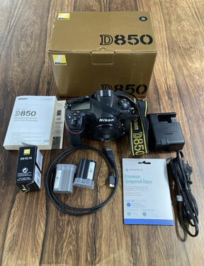 Brand new Nikon d850 with complete accessories for sale
