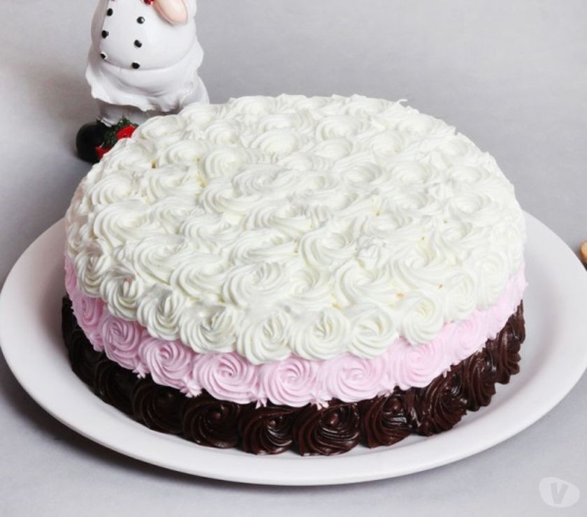 Send Surprise Birthday Cake For Friend Online from MFT