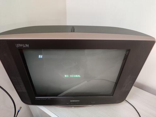 Samsung 21 inch CRT TV for sale