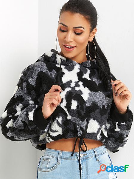 Camo Print Fluffy Drawstring Hem Crop Hoodie