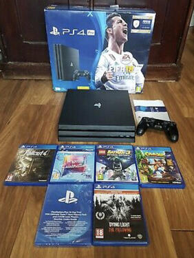 Playstation 4 PRO 1TB Black Console Bundle With 5 Games