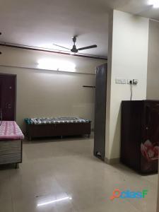 Malad west paying guest accommodation avlb for female 400064